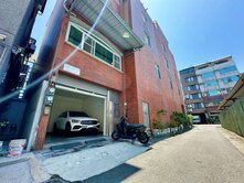 R15捷運｜自由黃昏市場｜臨路精緻翻新車庫透天