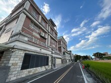 專任 湖口維東重劃區 大面寬雙車美透天