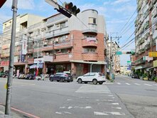 大里內新鬧區~雙臨路邊間店王7.5米大面寬出價就談