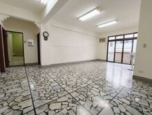鄰大湖公園站捷運三樓