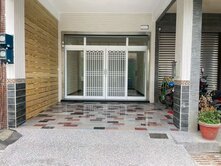 全新翻修四大套房｜騎樓停車｜近二苓市場、漢民商圈