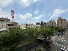 洽承辦最便宜！面綠川舒適街廓！百坪空間５房車庫