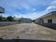 烏日溪南路二段68巷國3旁廠房拖車可進農地