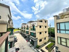 【金石鎮6期】輕屋齡大面寬全室精裝潢大5房雙車別墅