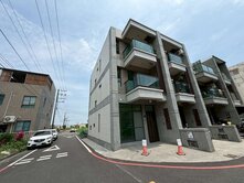 蘇澳近市區全新邊間美透天-全新四房邊間美透天