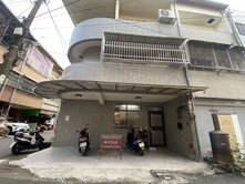 賠售霧峰邊間雙車位透天