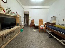 【科博館活路透天｜門前可停車｜增建使用大空間】