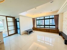  國民運動中心 布達宮3房車🏡採光明亮 景觀