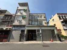 楠梓清安街五房收租/自用兩宜車庫透天