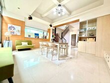 五期震後🏡雙捷運｜四房雙車角間別墅 凱惠 嚴選