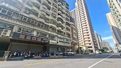 左營高鐵福山文府重愛商圈低總價樓店1+2