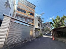 ⭐國際路一段邊間三面採光大地坪透天⭐
