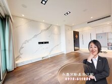 久樘經貿巴黎~進門玄關無敵視野採光3+1房平車戶