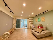 🏡 新東學區｜東興國宅 朝南美裝潢溫馨三房
