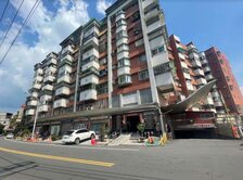 竹山高中旁室內30坪大三房稀有釋出