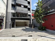 桃園站前商圈｜南門市場大面寬全新金店面