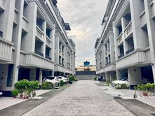 近高大、甲圍商圈｜併排雙車庫社區透天