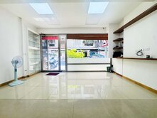 AC283廣慈稀有邊間一樓