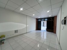 事業有門面、生活有空間｜榮總特區店住車位宅