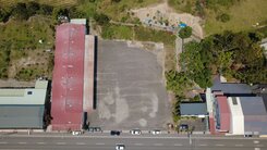 阿里山公路旁面寬約80米農地