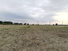 橋頭區近高雄大學臨路面寬48米方正美農地