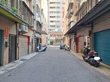 衛武營海洋商圈車庫透天