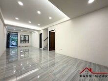 全新整理｜5套房｜大安街30坪大地坪赴孝親車墅