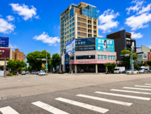 面寬10米❤️138坪邊間角店透天1-3樓❤️