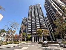 美術館景館高樓層+雙平車~開價低於實登