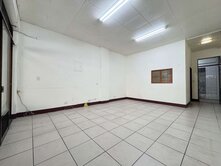 樹孝商圈旁正20米路黃金透店