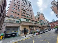 逢甲上安國小 三房加車位