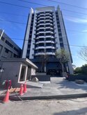 沙鹿靜宜全新兩房+機下車位~樹梢戶