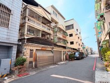 R5捷運/五甲自強夜市 | 活巷面寬車庫透天