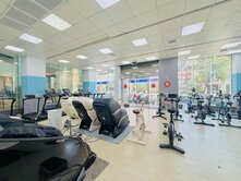 遠雄曼哈頓｜三多核心黃金店面