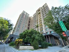豐樂公園｜室內48坪｜2房雙主臥雙平車｜大城凱旋門