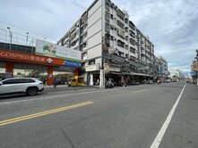 低總價-小港桂林商圈-近捷運面寬車庫透天