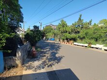 中正路四段旁農地