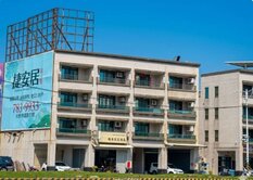 大寮鳳屏一路上中華賓士旁透天店住
