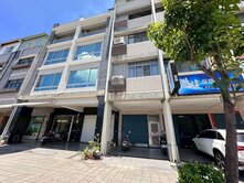｜凱旋三路｜C1輕軌站旁｜臨路黃金騎樓店面｜