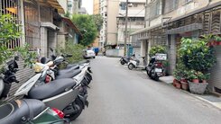 石牌捷運首選|稀有公寓一樓【方便停車】
