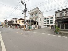 【強推】社皮國小4年輕屋齡社區車墅(很行情要快)