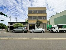 🔥土地38坪🔥草屯雙面臨路雙店面雙車庫透天