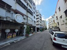 獨家專賣南屯公園旁四房平車華廈附頂加