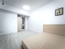中國醫｜陽台套房衛浴開窗
