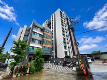 龍潭市區新屋三房！23坪大室內＋田園景觀｜機車位