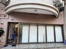 農16捷運輕軌旁大面寬店住龍華國小