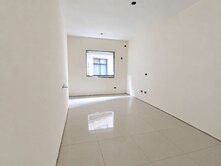 精品12戶小社區B2｜新加坡式建築｜平面車位
