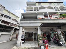 錯過不再！仁武行政中心商圈｜正三樓騎樓邊間透天