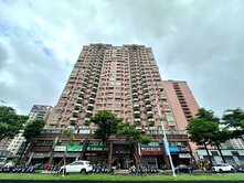 R15博愛路首排邊間大空間方正四房附雙車位