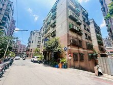大業大有商圈~低總價登峰樓正樓中樓三房車